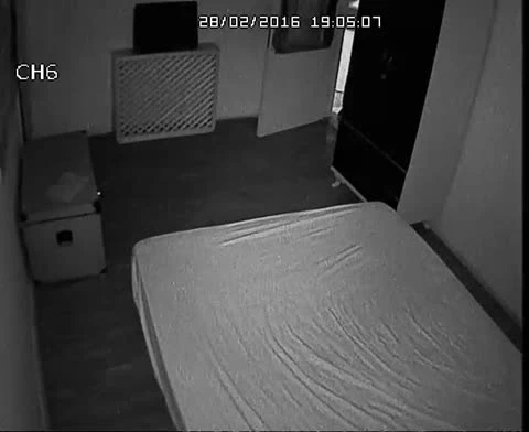 Dövmeci Kaya Sezer arka odada anal seks