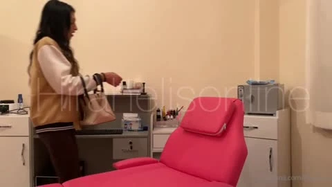 Hira Helis meme büyütmeye gitti sakso çekti
