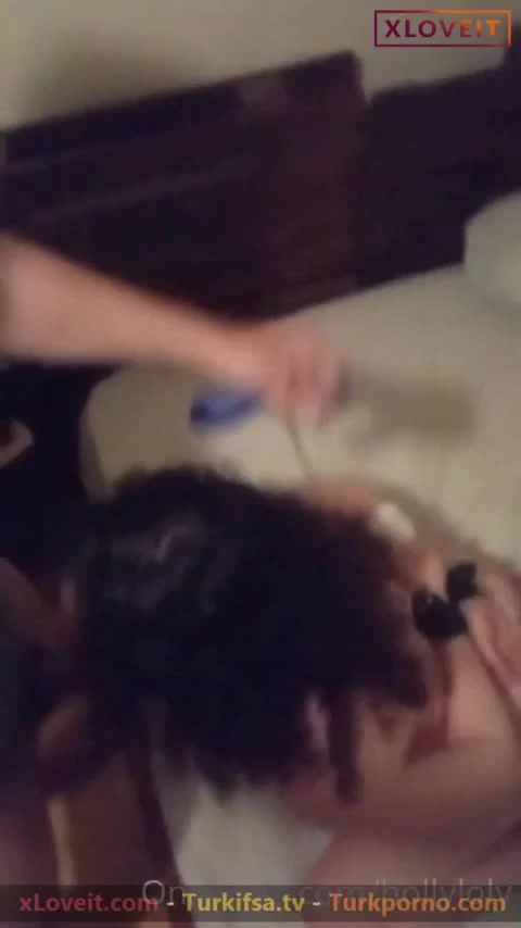 Holly Loly boynuna tasma takıldı yarrağı zorla aldı