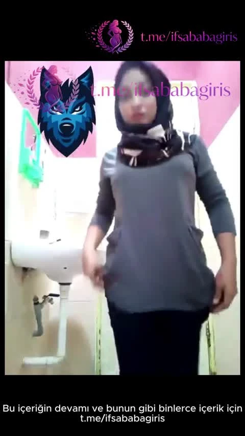 Orospu türbanlı tuvalette şov yapıyor
